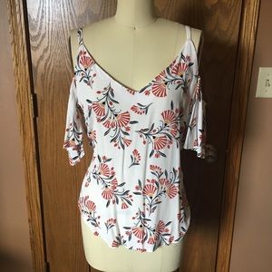 FINAL PRICE! Open shoulder floral top
